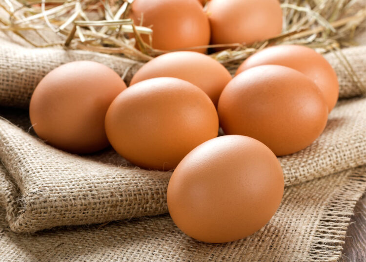 Британский шеф-повар объяснил, чем холодильник плох для хранения яиц