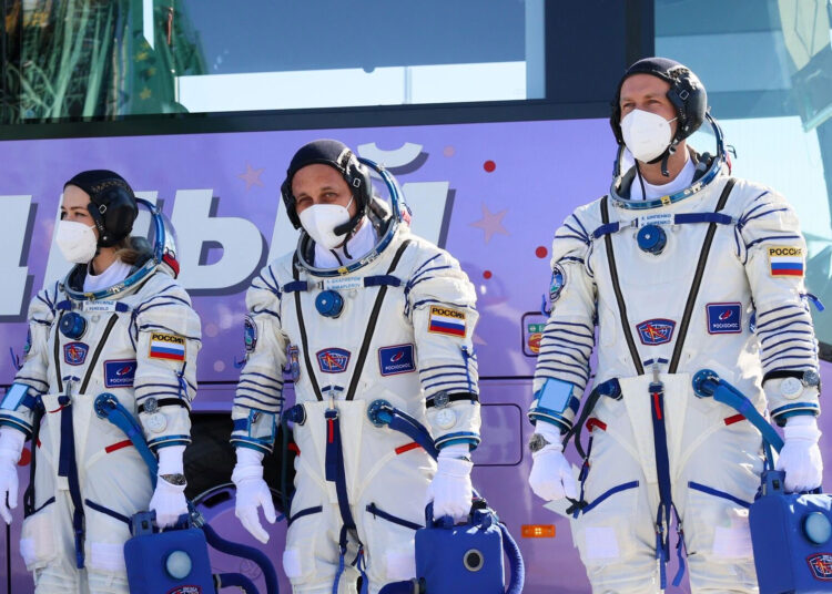 Почему Ходченкова не попала в космос, или Что удаляют космонавтам, чтобы они не заболели на орбите