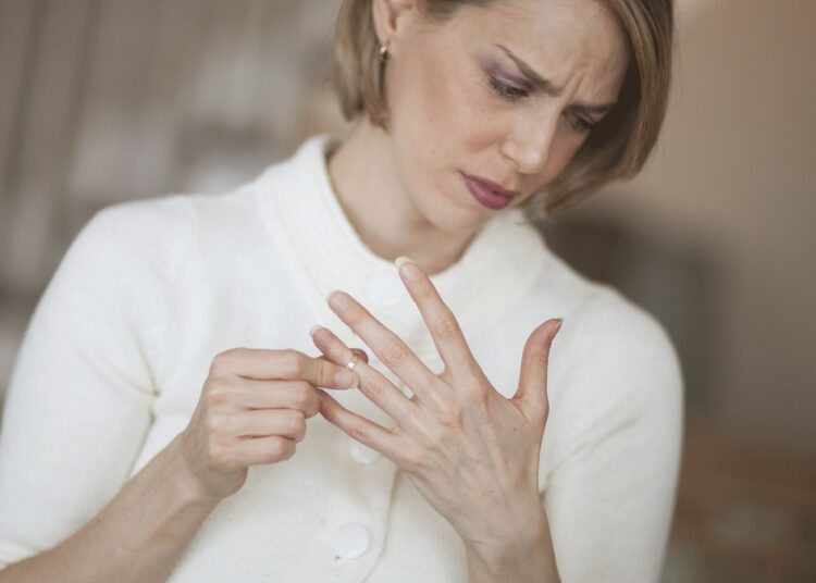 Жена уличила мужа в измене и собиралась развестись, но его признание перевернуло все с ног на голову