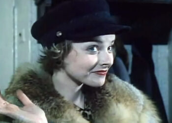 Изменилась до неузнаваемости и ушла из профессии: что стало с главной кинокрасавицей 90-х