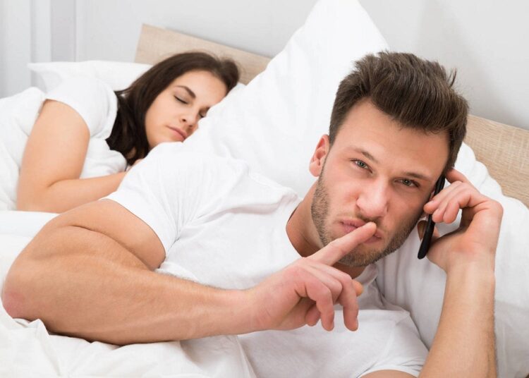 По каким признакам можно распознать мужа-изменщика